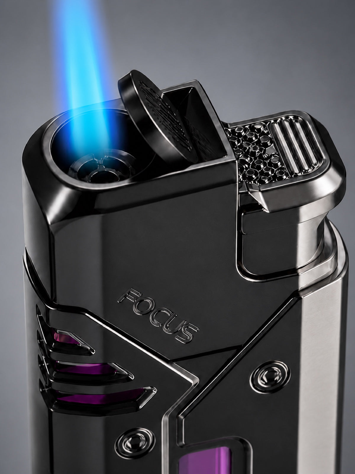Close view of the F153 jet nozzle and ignition control